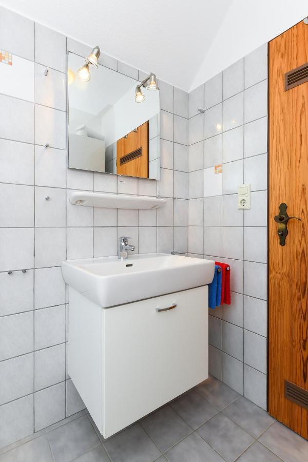 Ferienwohnung Langeoog Inselhaus Am Deich Neuharlingersiel Eksteriør billede